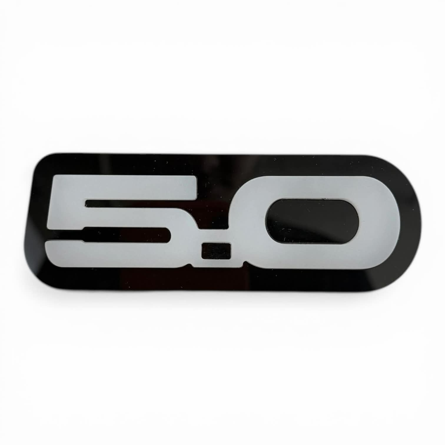 Ford Mustang 5.0 LED Badge – Off White